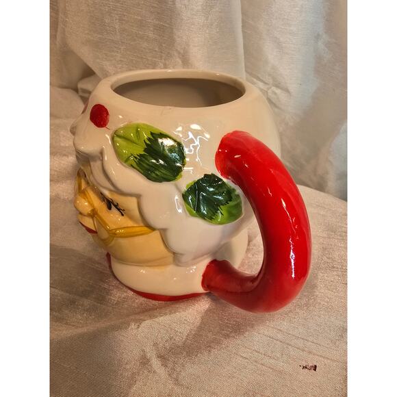 Fine Ceramic Christmas Holidays Mrs. Santa Claus Mug 20 oz. - Picture 5 of 8